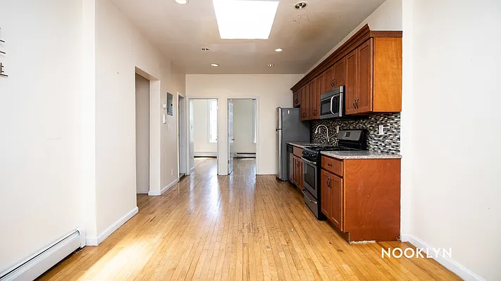 Rented by Nooklyn NYC LLC | media 22