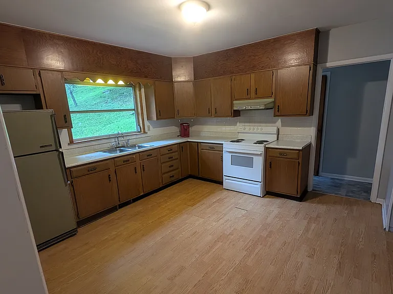 2931 Pennsylvania Ave — Photo 3