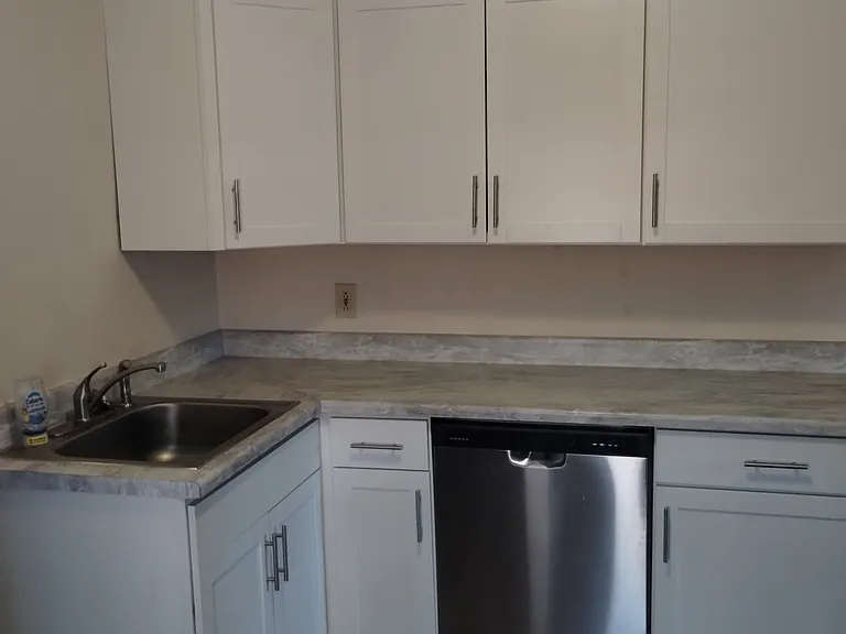 209 Lamont St — Photo 3