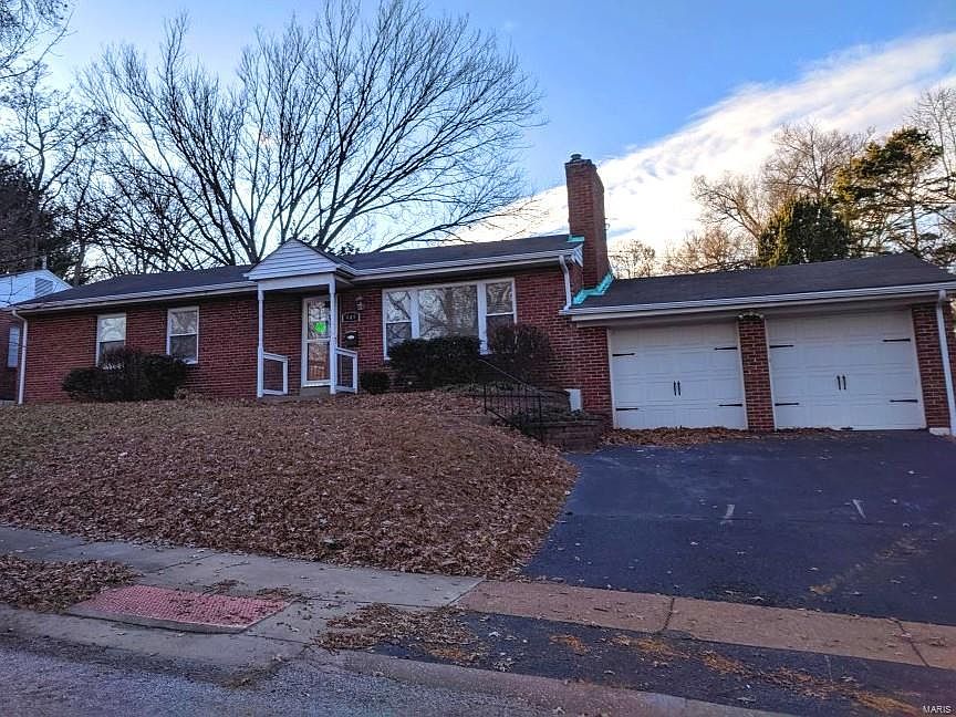 1st image of 949 Warder Ave