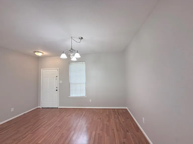 2926 Richland Spring Ln — Photo 12