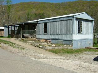 555 Hanging Rock Rd, Williamsburg, KY 40769