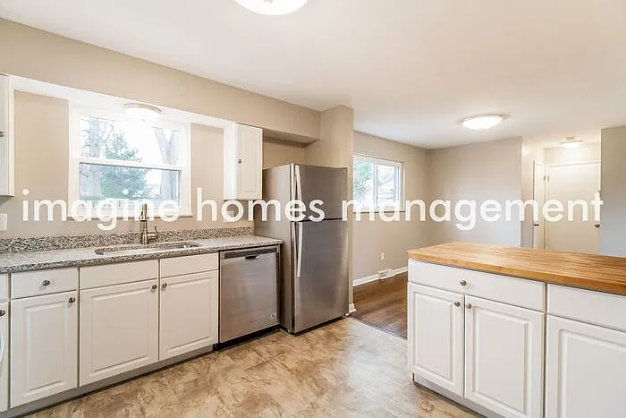 4471 Theodore Ave — Photo 5