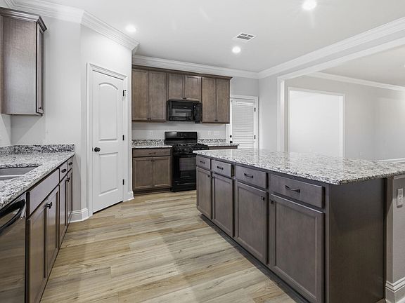 4th image of 3259 Rosehill Dr