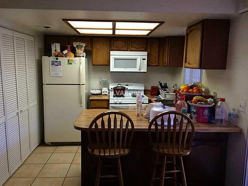 2nd image of 878 Rhinegold Way