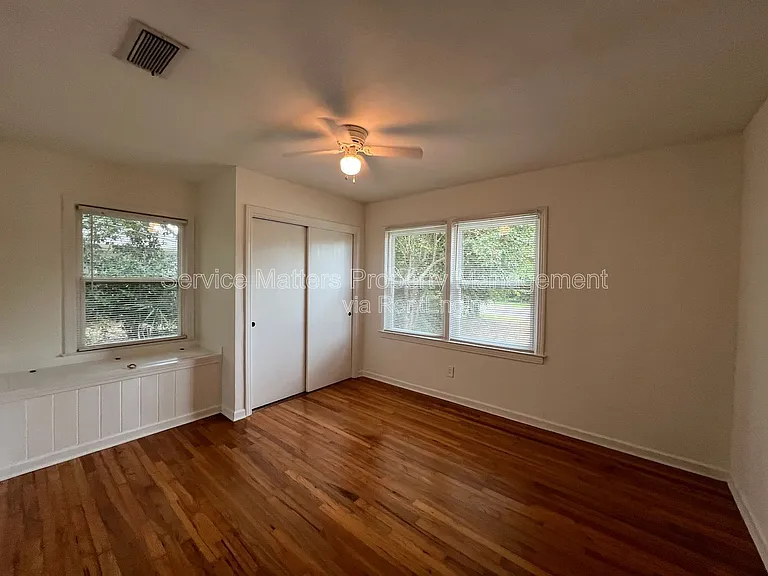 3543 Bayou Blvd — Photo 27