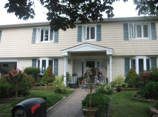 137 Sinclair Ave, Staten Island, NY 10312