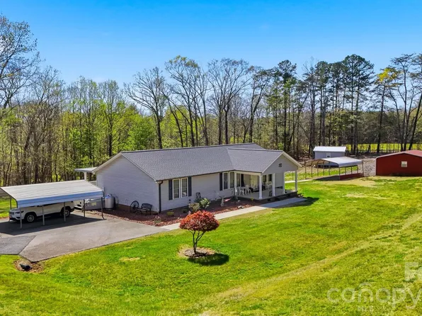 2981 Community Rd, Claremont, NC 28610