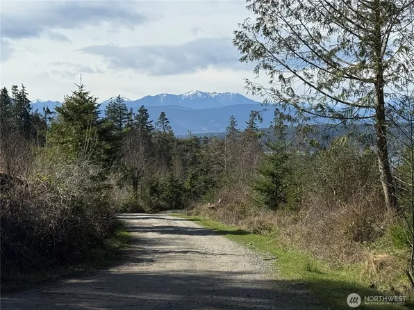 282 Drake Road, Port Townsend, WA 98368