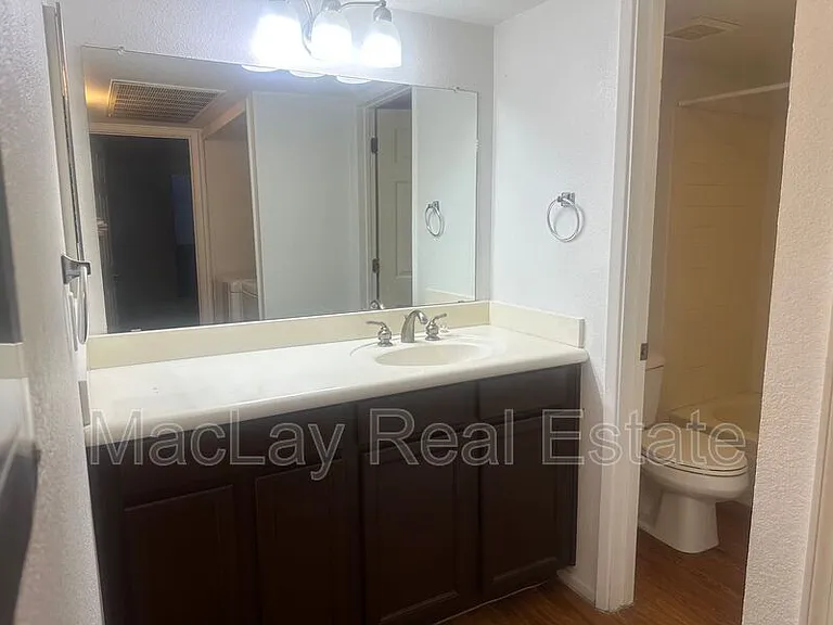 2625 E Indian School Rd #221 — Photo 14