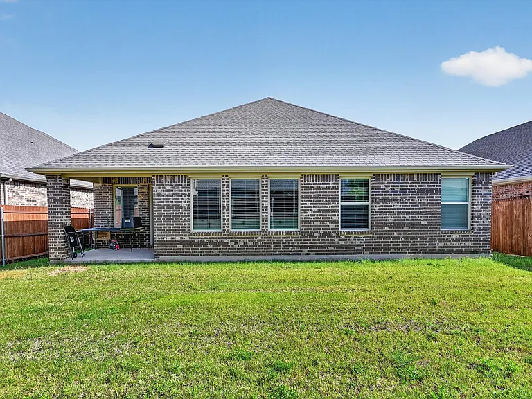 10121 High Grade Dr — Photo 32