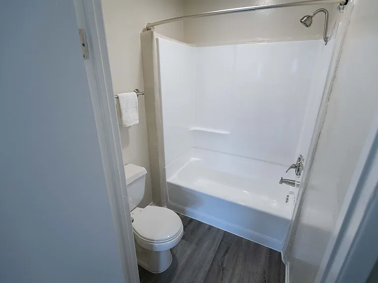 2039 North Las Palmas Ave — Photo 24