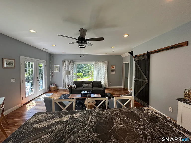 55 Circle Dr — Photo 15