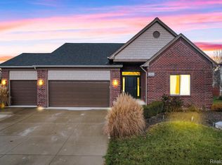 35615 Orchard Ln, Richmond, MI 48062