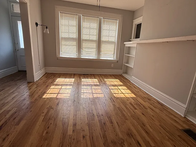 1817 Thurman Ave #B — Photo 5