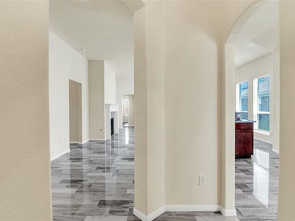 4th image of 3207 Quarry Place Ln