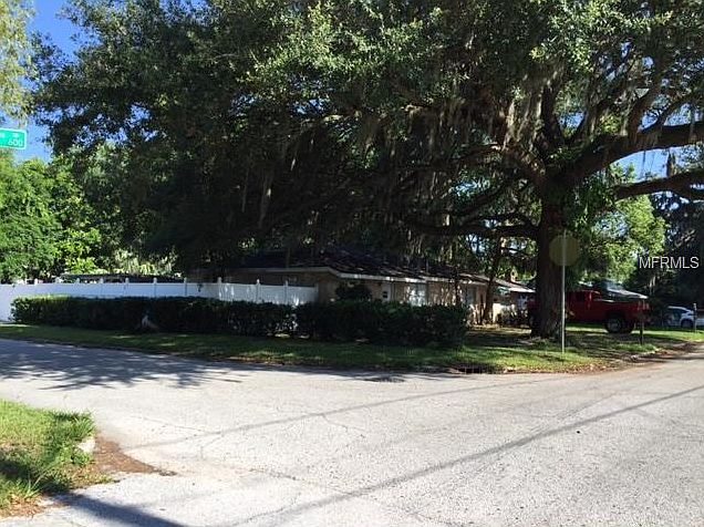 2nd image of 585/595 S Carpenter Ave