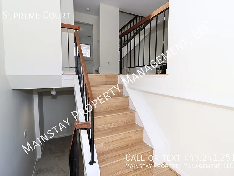 5 Supreme Ct — Photo 2