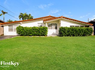 2637 Sabal Palm Dr, Hollywood, FL 33023