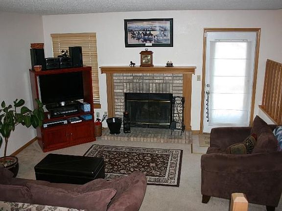 Family Room w/Walk-Out