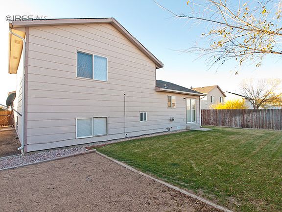 5th image of 2418 Aspen Ave