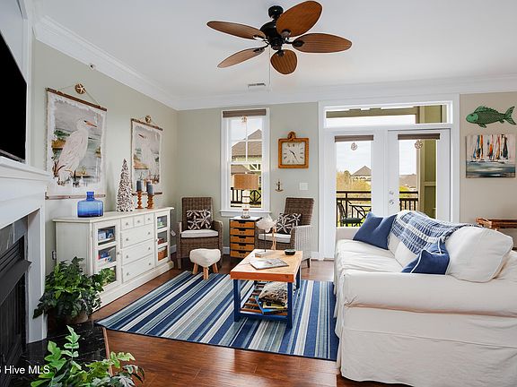 2nd image of 6813 Mayfaire Club Drive #302