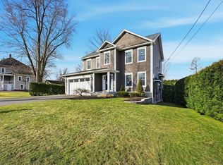 10 White Ave, East Longmeadow, MA 01028