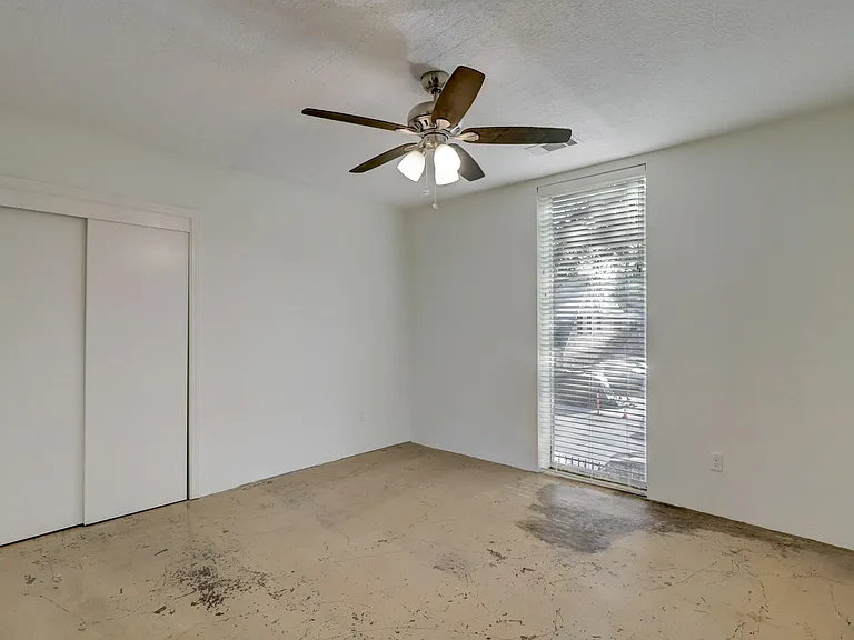 1112 W Lawrence St #9 — Photo 6