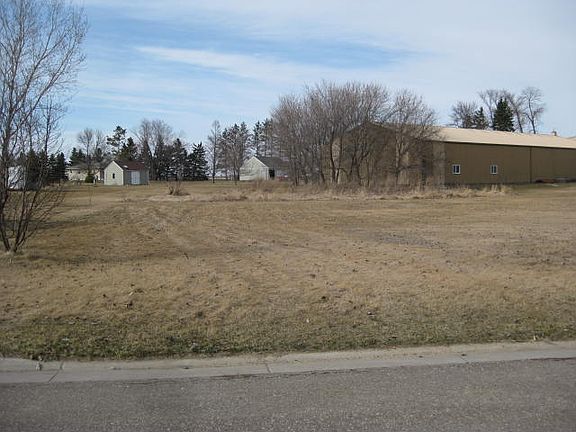 3rd image of Xxxxx Poplar Ave
