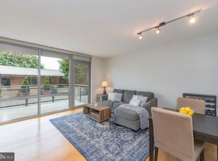 2001 15th St N APT 110, Arlington, VA 22201