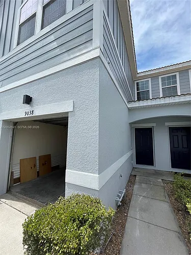 9038 Shepton St Photo 1