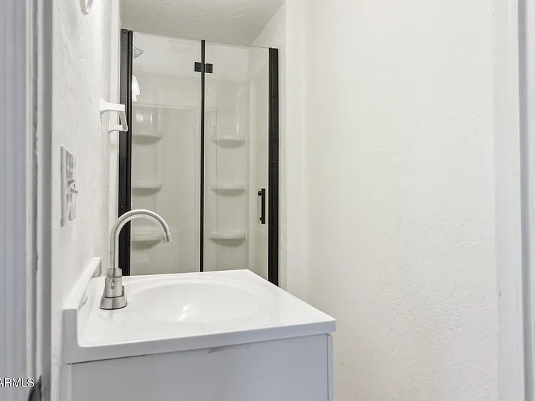 518 E Roanoke Ave #4 — Photo 7