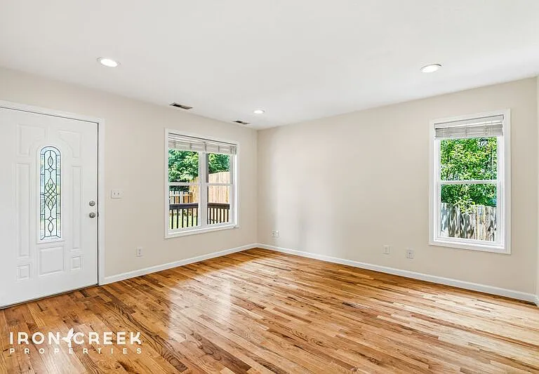 30 Olive St — Photo 4
