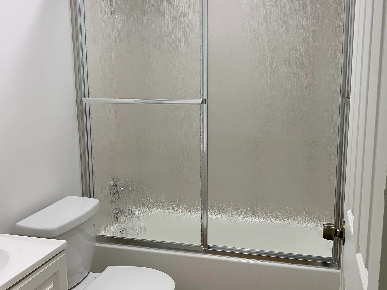1 bed, 600 sqft, $2,390 — Photo 2