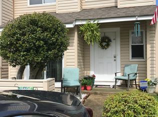 3732 Chimney Creek Dr, Virginia Beach, VA 23462