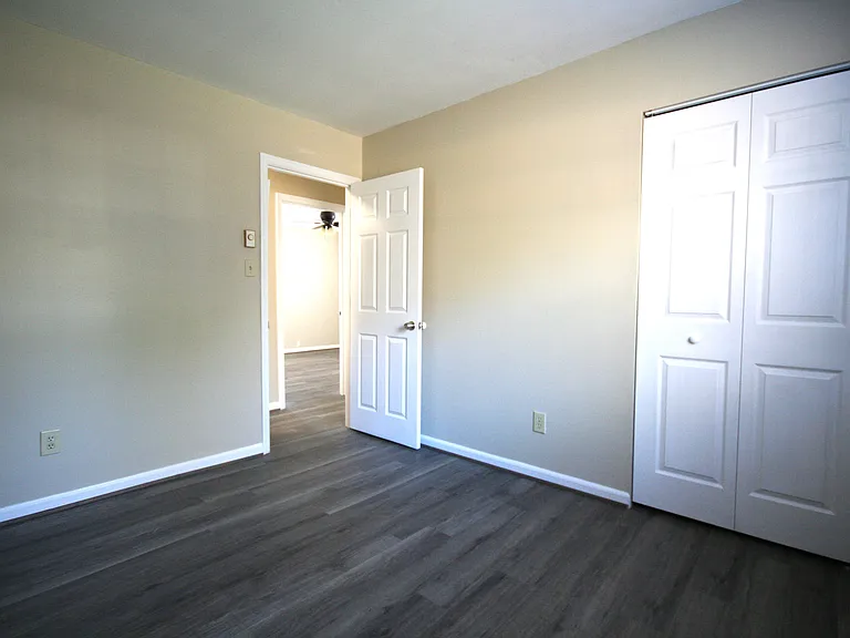 12141 Old Buckingham Rd — Photo 26