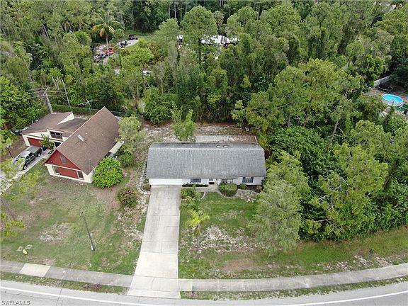 2nd image of 8213 Sanibel Blvd