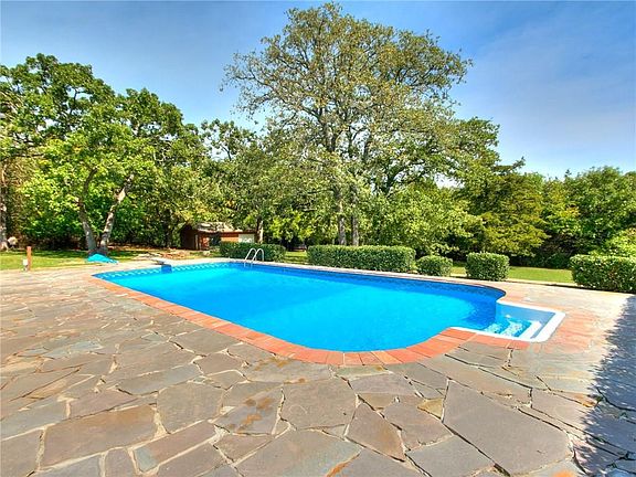 3rd image of 3615 Dogwood Dr