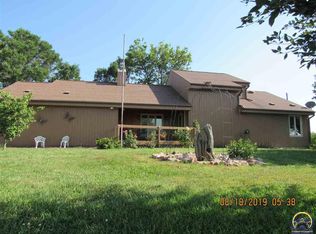 898 B Ave, Lebo, KS 66856