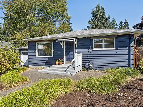 2nd image of 6116 SE 138th Pl