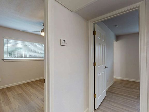 3rd image of 4711 Reiger Ave #Hi-206