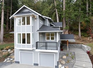 547 Rainbow Dr, Sedro Woolley, WA 98284