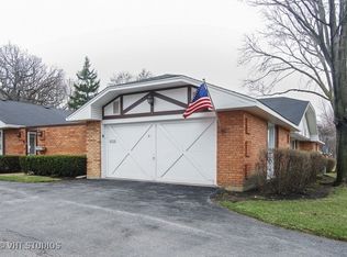1 Falmouth On Oxford, Rolling Meadows, IL 60008