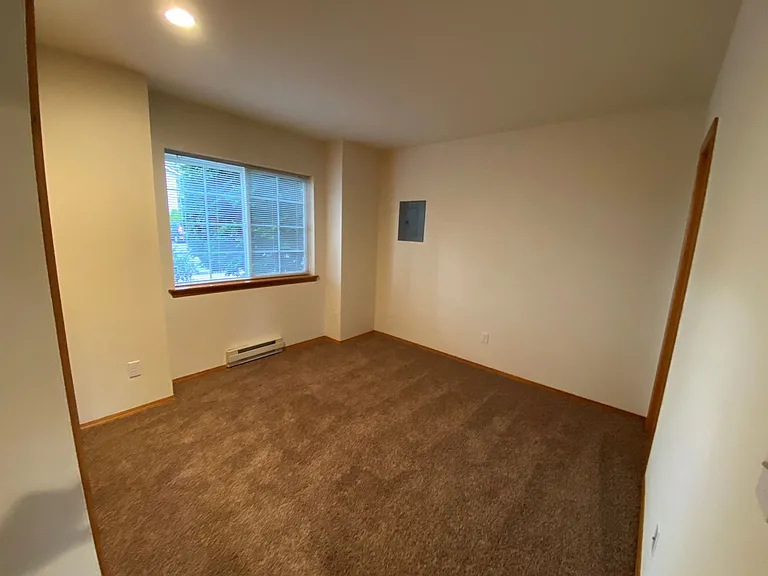 BH T 3340 — Photo 22