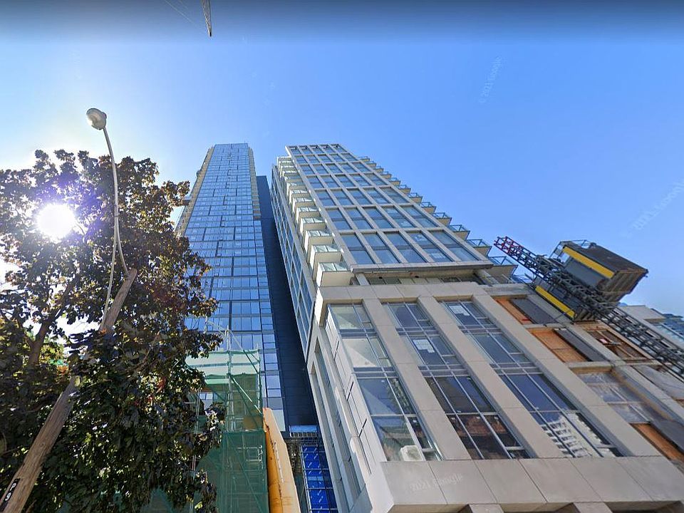 2nd image of 3 Gloucester St #311