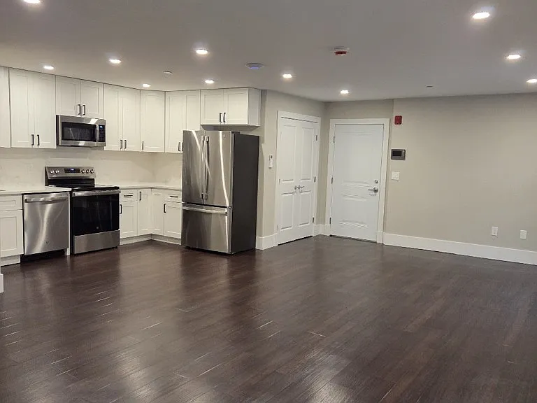 3185 New York 22 #B1 — Photo 5