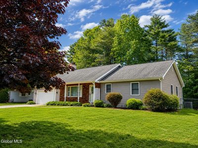 7 Sweetbriar Lane, Queensbury, NY, 12804
