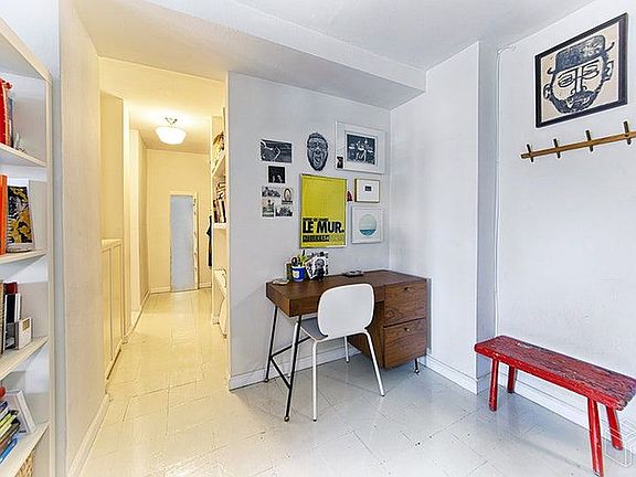 5th image of 417 Grand St #F1002