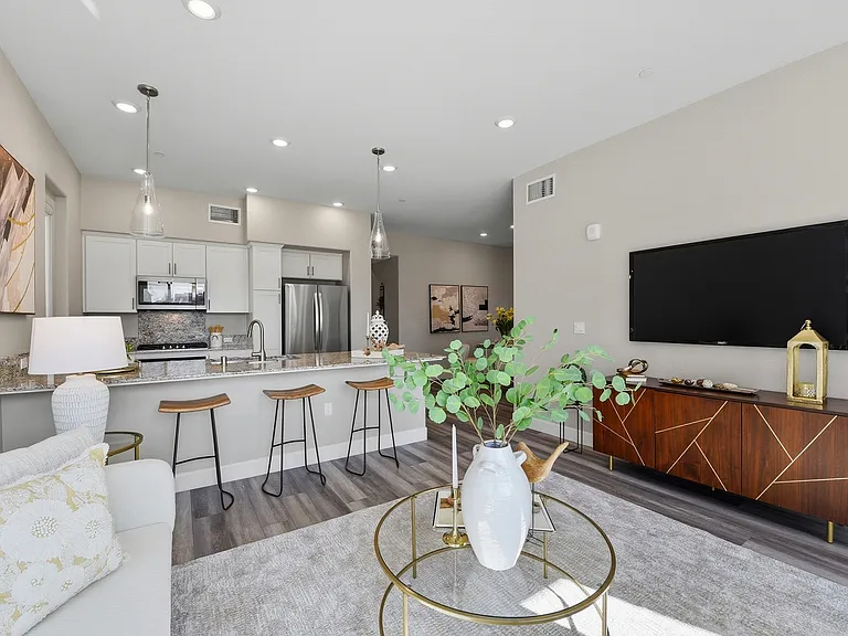 3027 Manuel St #4 — Photo 25