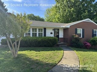 2810 Deerwood Dr, Winston Salem, NC 27103